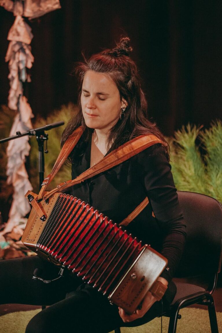 2df0cc78-253c-4213-a83b-1749720834e6