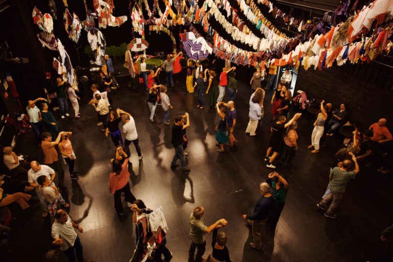 40f7df9c-1659-4769-8c87-a1ff7c99e007