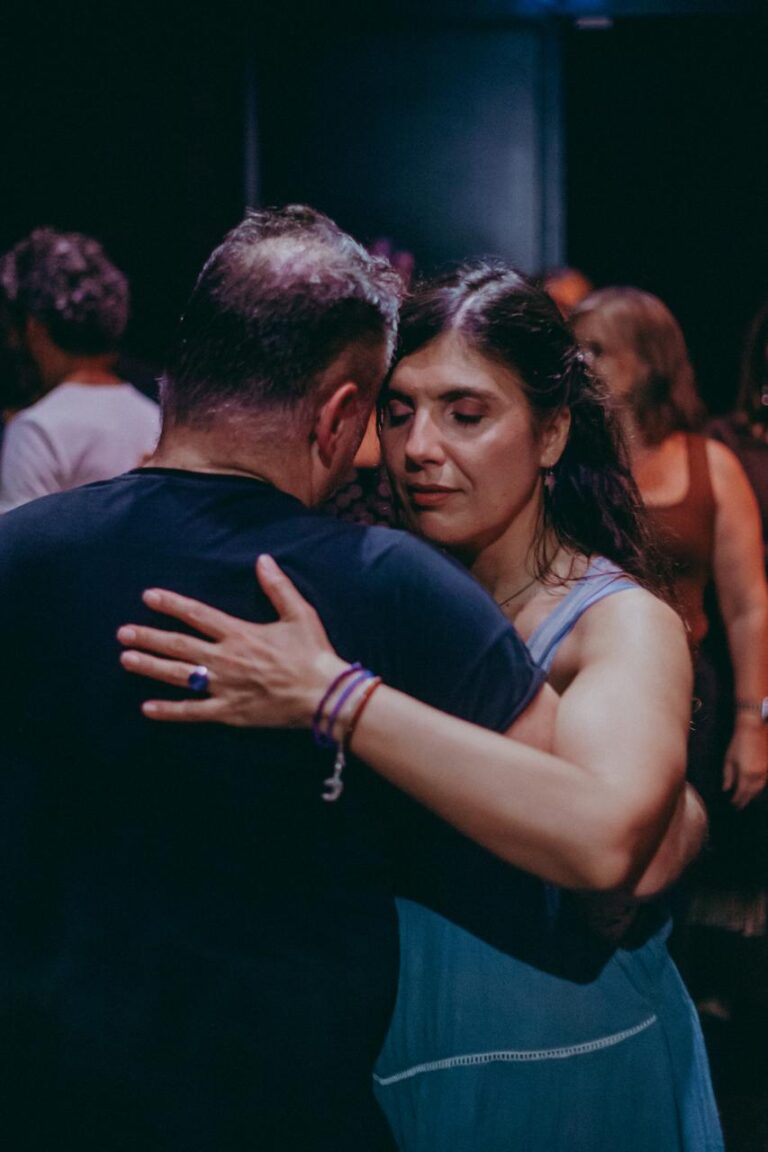 87f8aaa6-89e1-4c43-8c53-8c30e381538a