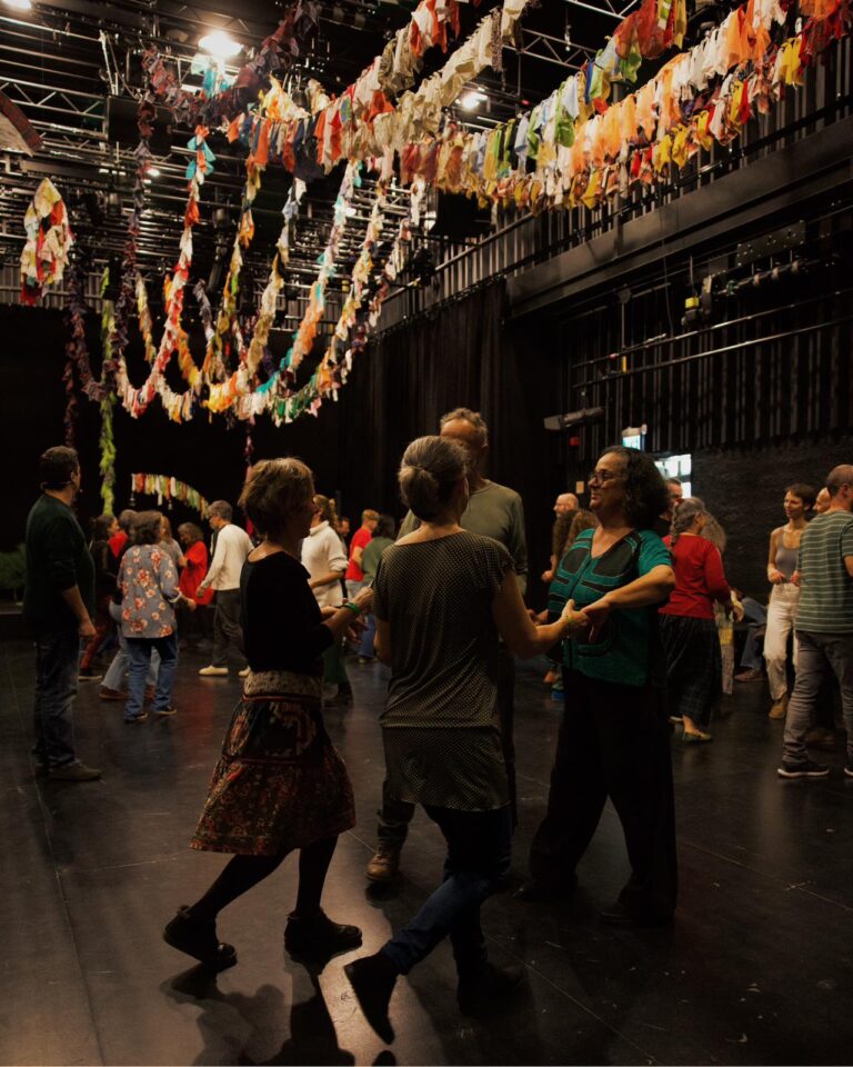 9df52e25-c0bb-41e9-a693-e7793873ba5f