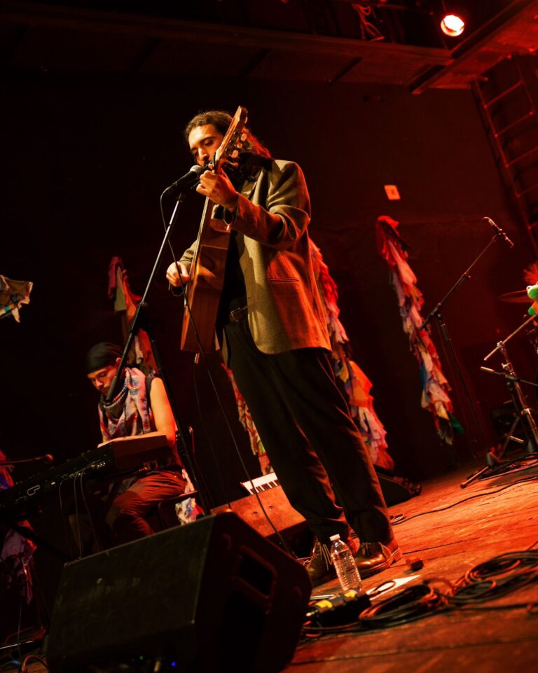 WhatsApp Image 2025-11-21 at 23.33.59 (2)