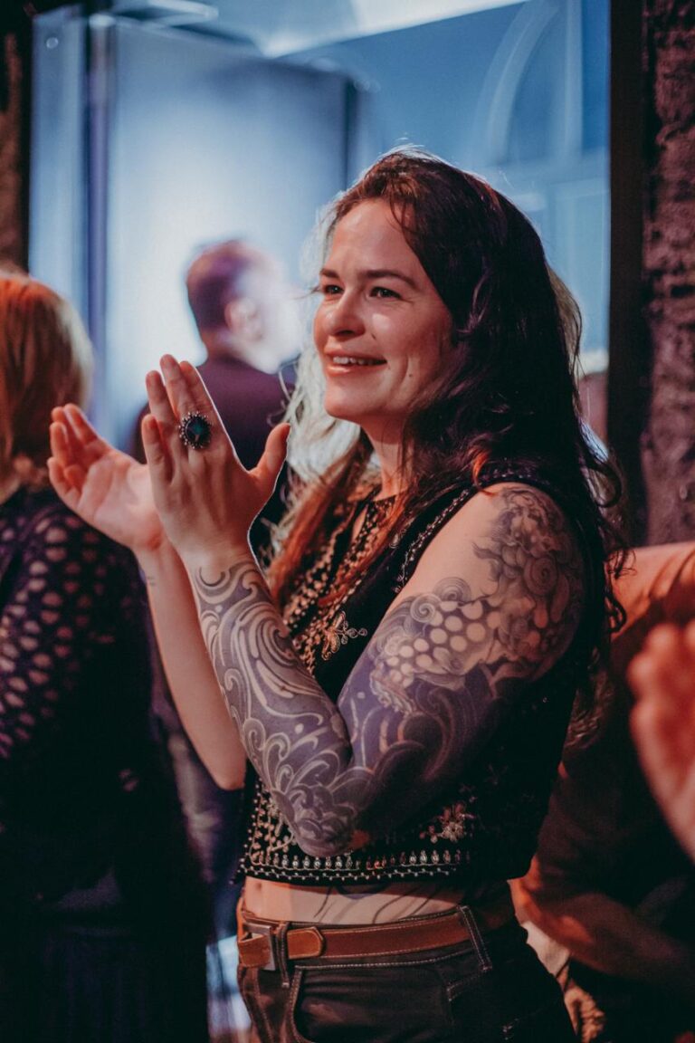 c8aa6f7e-a189-49a8-b779-c097066527c0