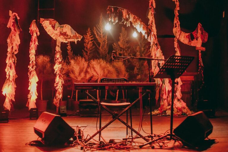 e9261f9f-fcb4-4411-b7f8-830ec83b304e